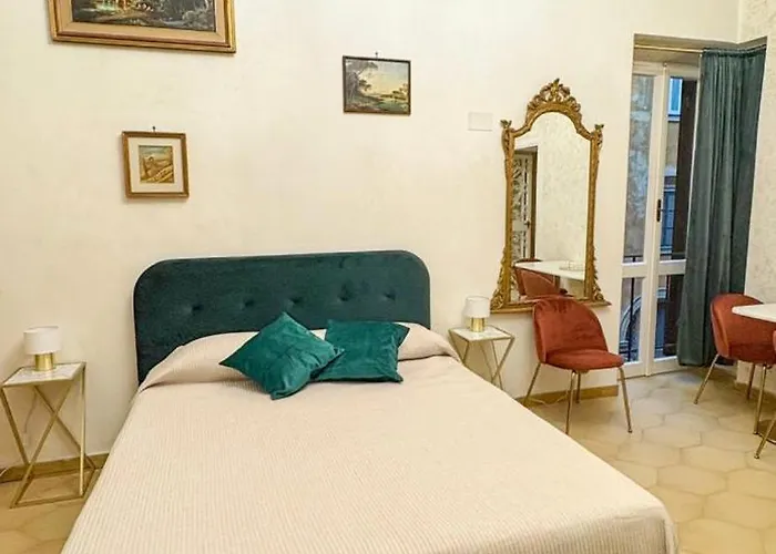 Pantheon Luxury Noble Apartment *