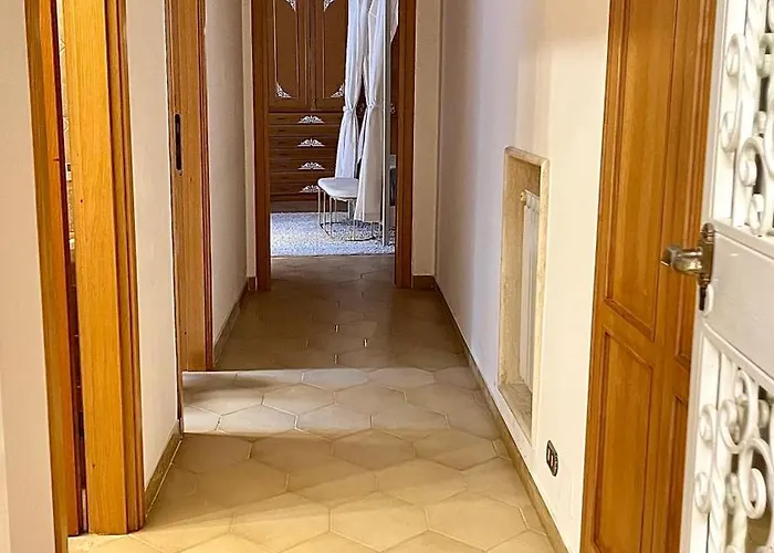 Pantheon Luxury Noble Apartment *